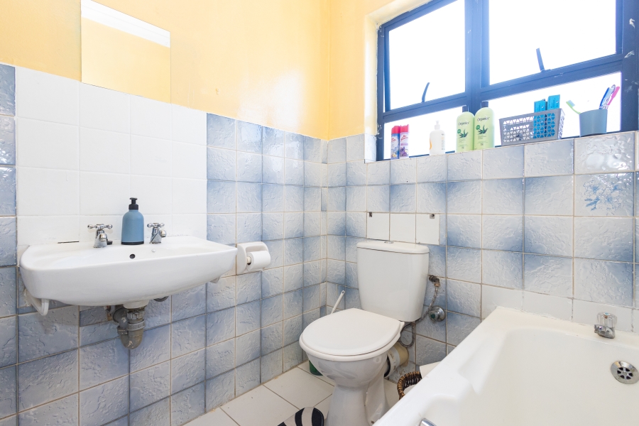 2 Bedroom Property for Sale in Beverly Park Western Cape